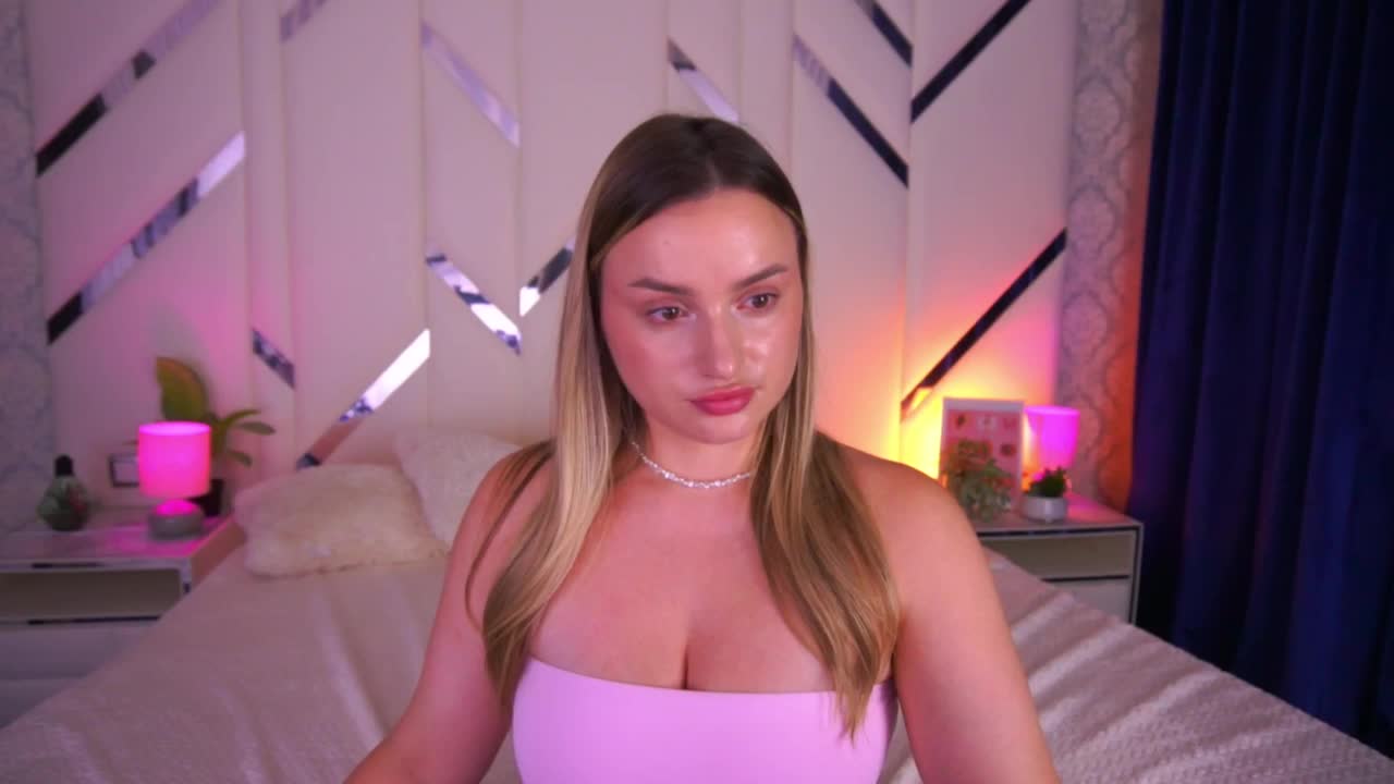 FloraGreys Live Sex December 14, 2025