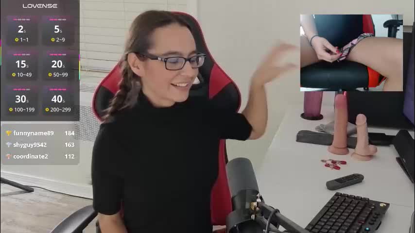 red_hot_rachael Live Sex December 13, 2025