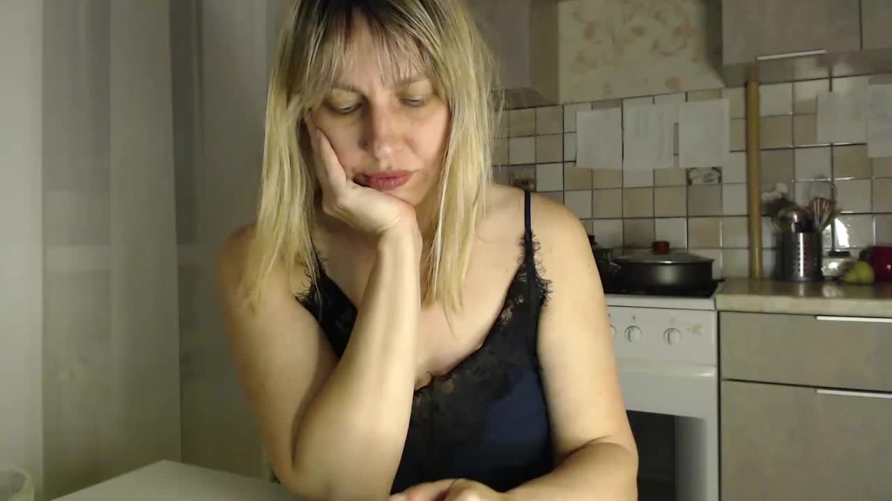 Karmella Live Sex December 13, 2025