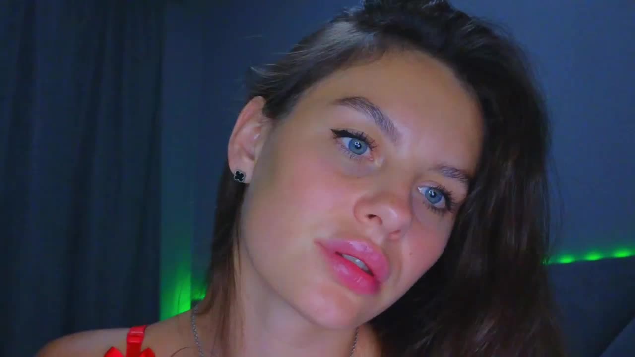 VALERIYAAA Live Sex December 15, 2025