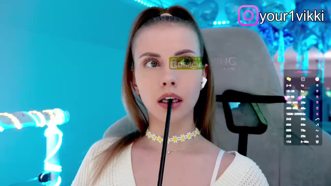 VikkiExtraCheese Live Sex December 18, 2025