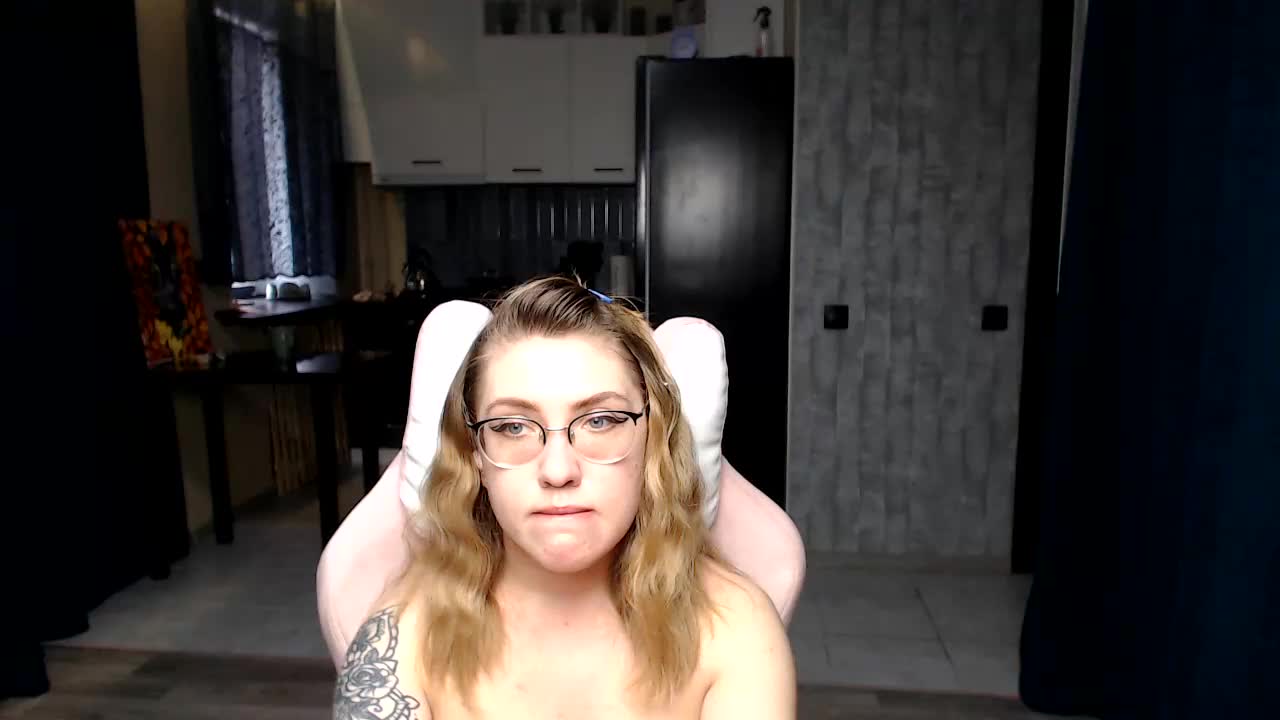 Regimasmile Live Sex December 14, 2025