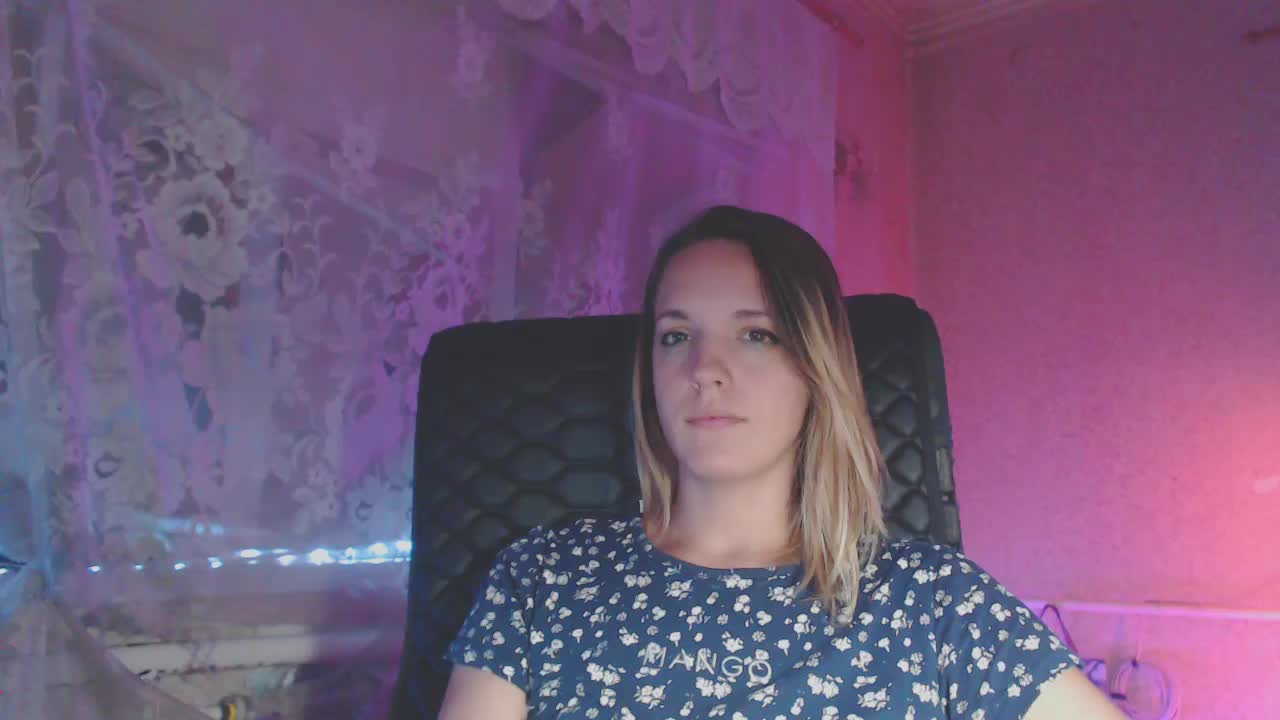 Babymuro4ka Live Sex December 17, 2025