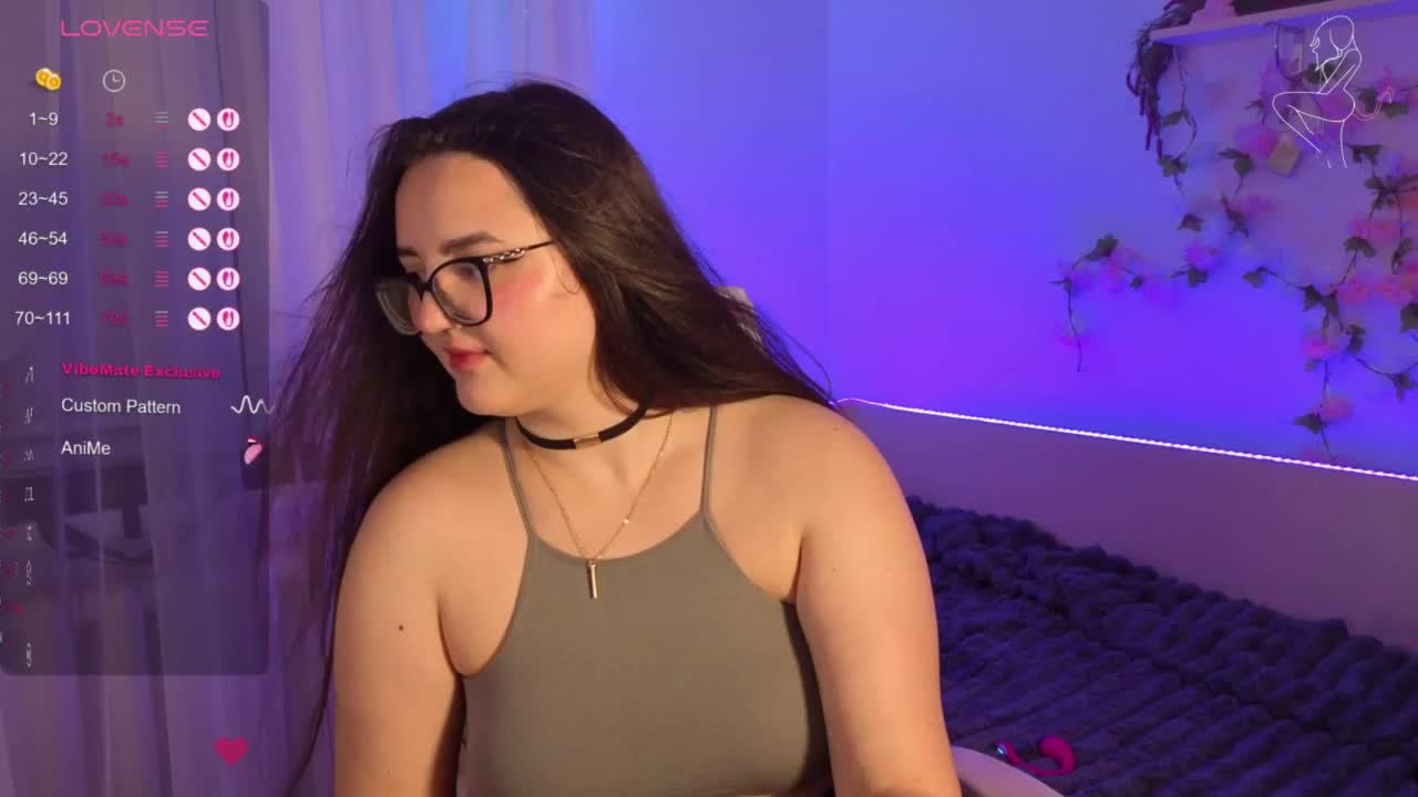 MiraSevan999 Live Sex December 17, 2025