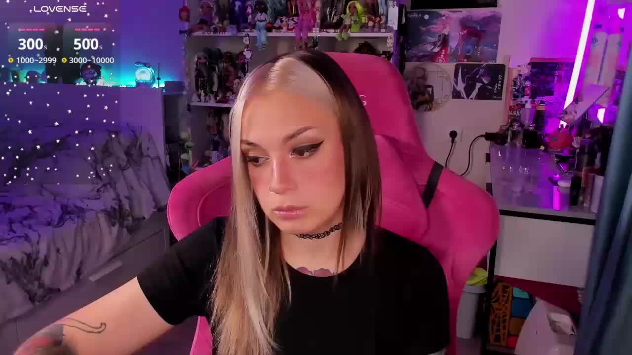 ChloeKohaku Live Sex December 17, 2025