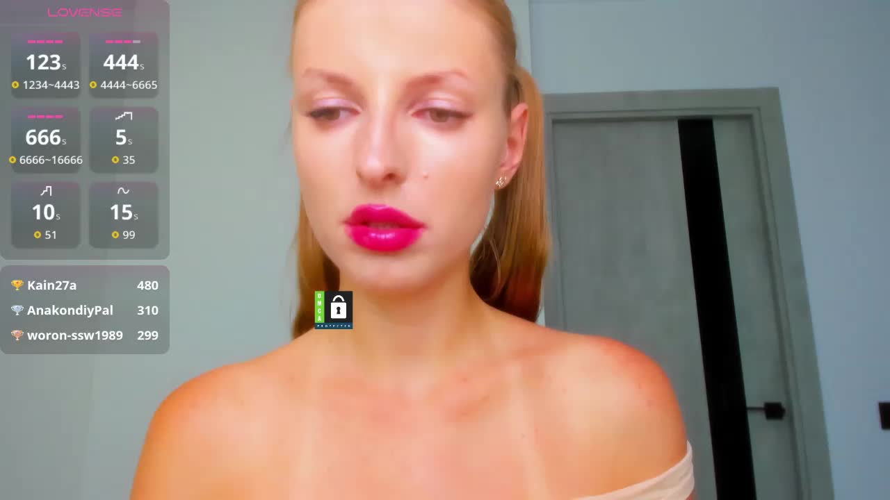 PinkPanterka Live Sex December 17, 2025