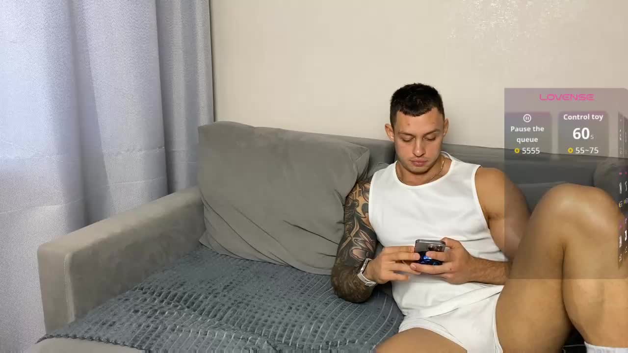 2ginger_breads Live Sex December 17, 2025