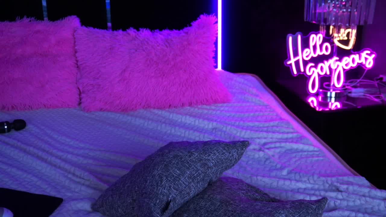 MysticGrace Live Sex December 18, 2025