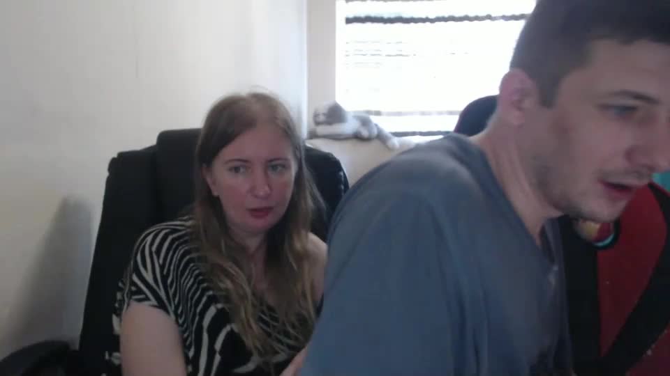 jenisandpeter Live Sex December 19, 2025