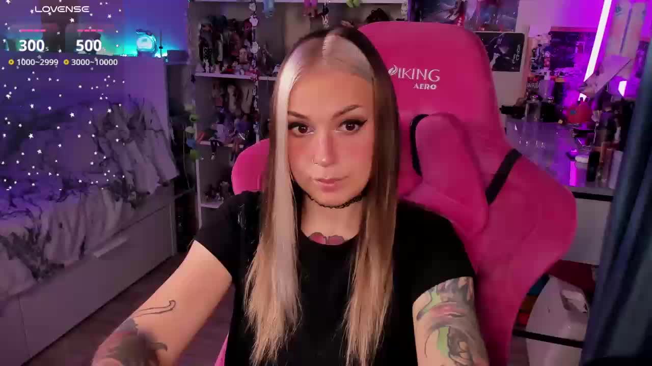 ChloeKohaku Live Sex December 17, 2025