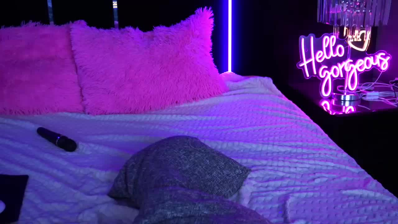 MysticGrace Live Sex December 18, 2025