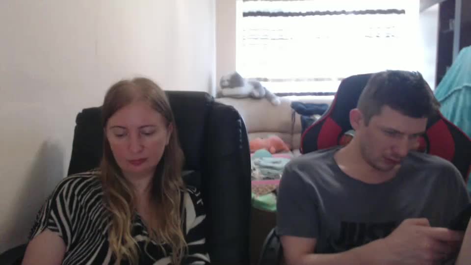jenisandpeter Live Sex December 19, 2025