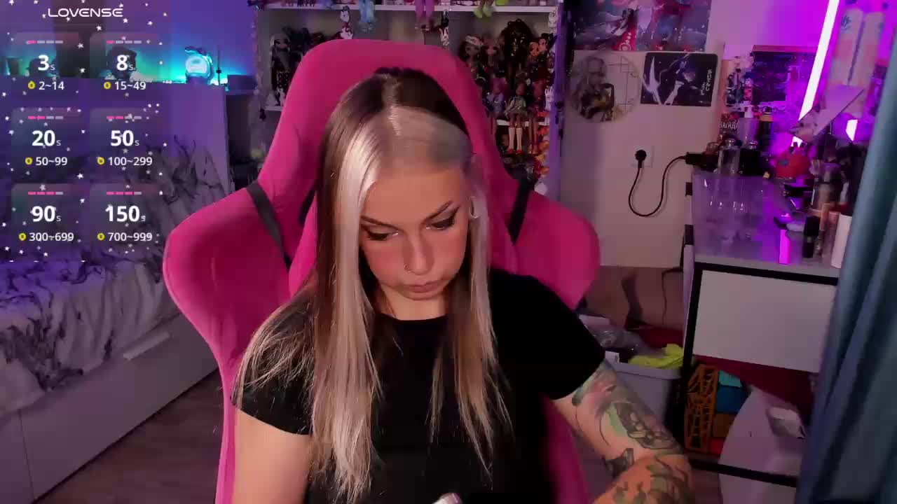 ChloeKohaku Live Sex December 17, 2025