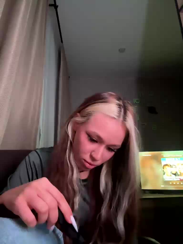 askorbinkiii Live Sex December 13, 2025