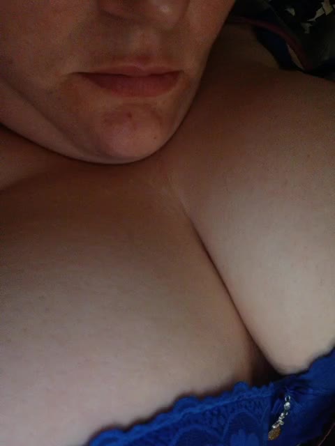 MiaLovely Live Sex December 14, 2025