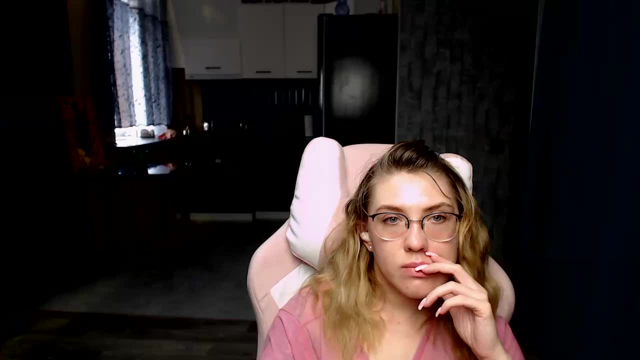 Regimasmile Live Sex December 14, 2025