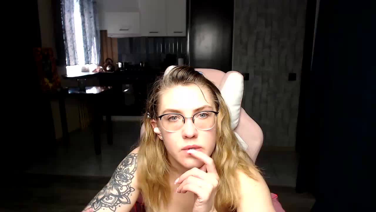 Regimasmile Live Sex December 14, 2025