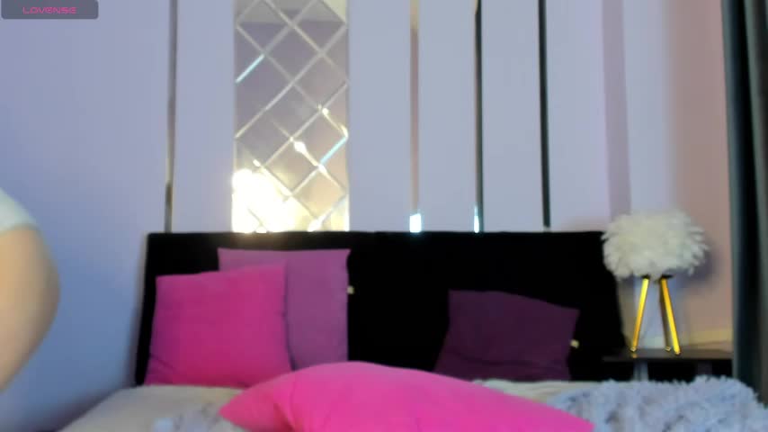 AlisaGoldie Live Sex December 14, 2025