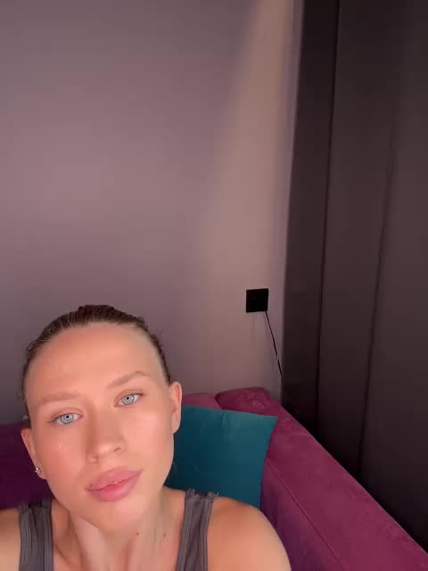 Sunlovv Live Sex December 14, 2025