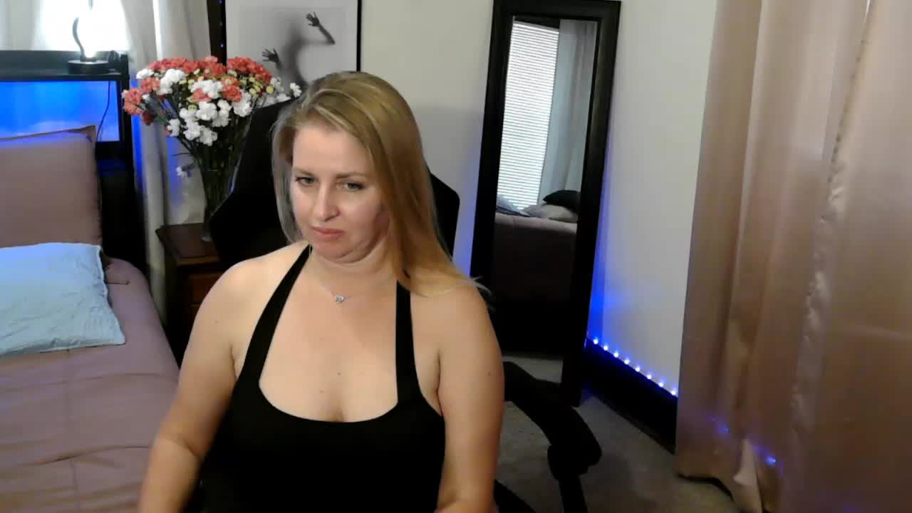 Holliekate Live Sex December 13, 2025