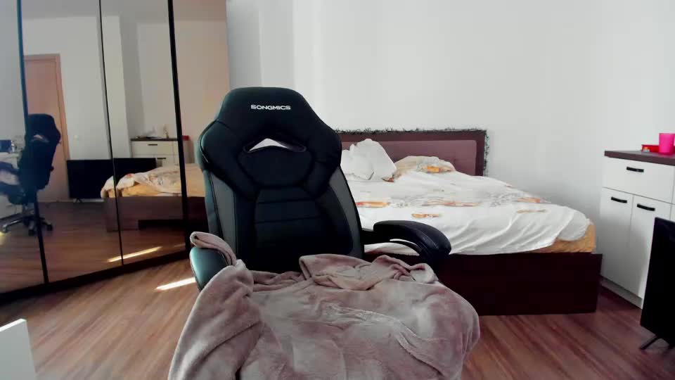 _just_a_simple_girl Live Sex December 14, 2025