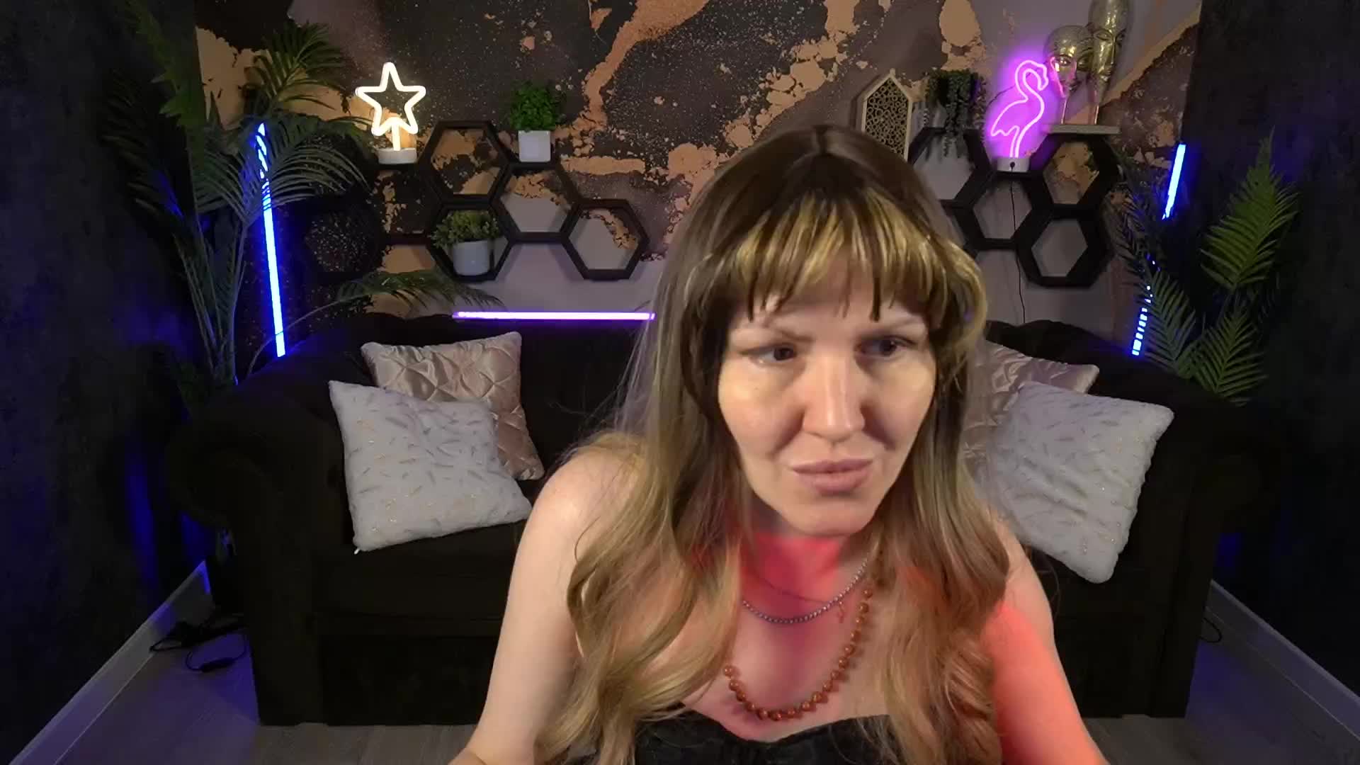 NatalyChanel Live Sex December 13, 2025