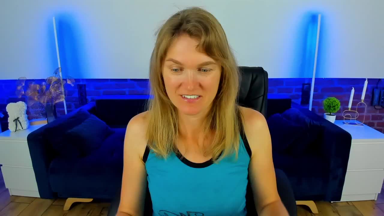 Annabel-xxx Live Sex December 15, 2025