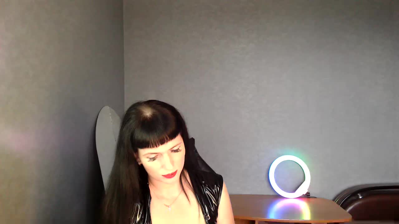 LindaElosiMilf Live Sex December 14, 2025