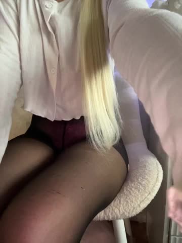 Millka_ Live Sex December 13, 2025