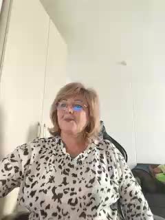 KarinkaSweet Live Sex December 14, 2025