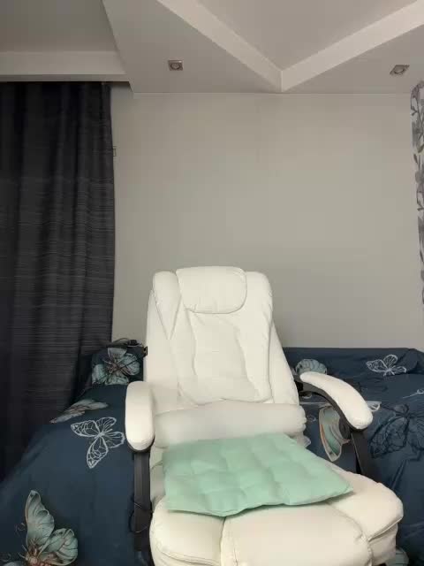 Eva-Bella Live Sex December 17, 2025