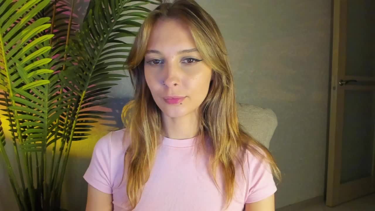 Maribett Live Sex December 15, 2025
