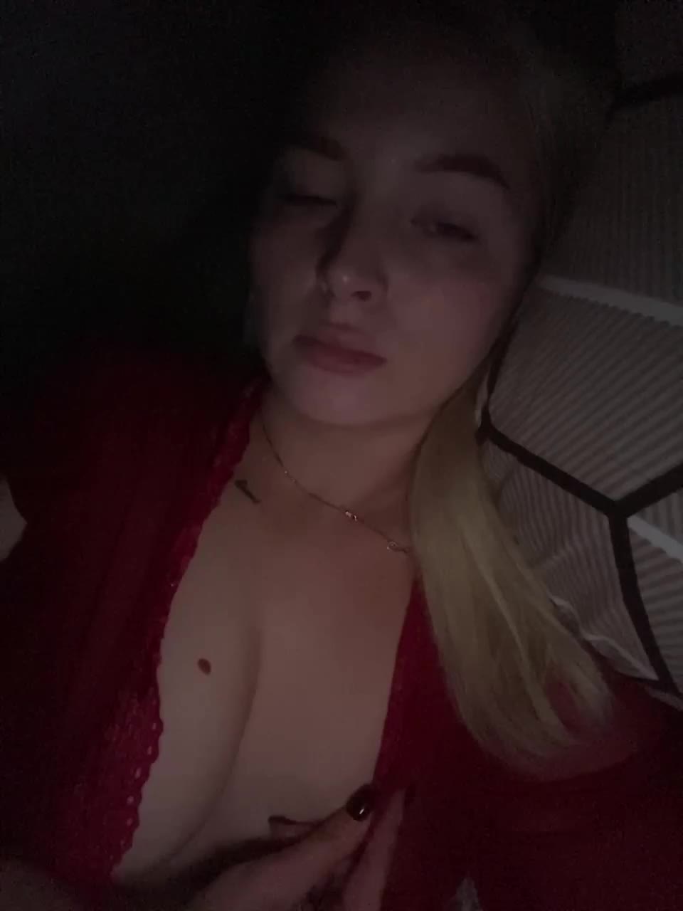 Marysik Live Sex December 13, 2025