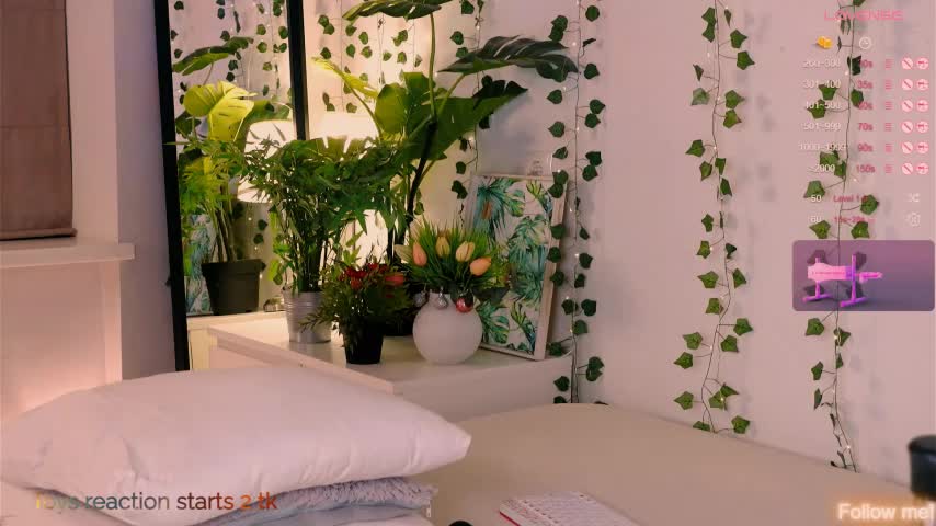 CarlyMilton Live Sex December 14, 2025