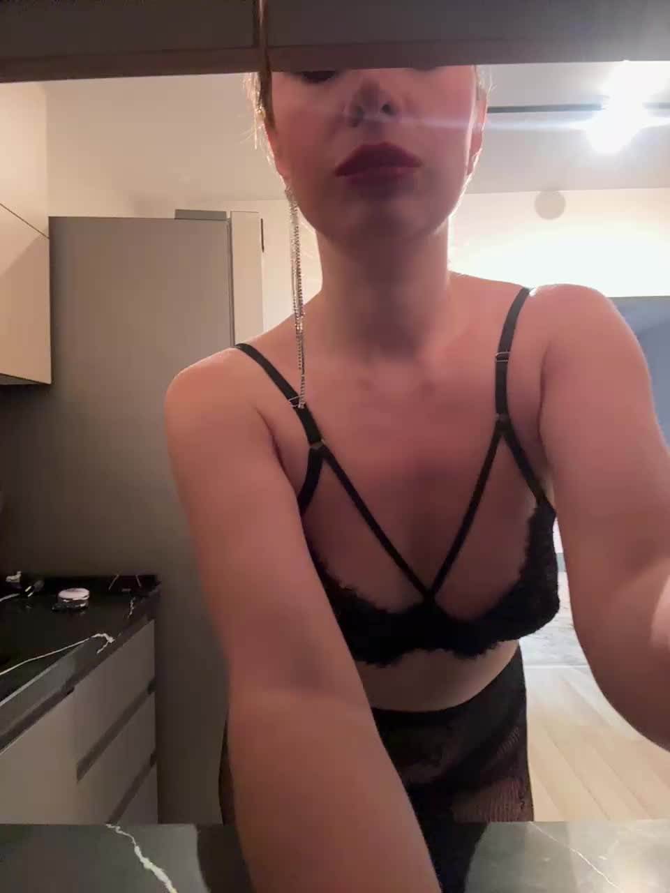 Melissa222Femdom Live Sex December 17, 2025