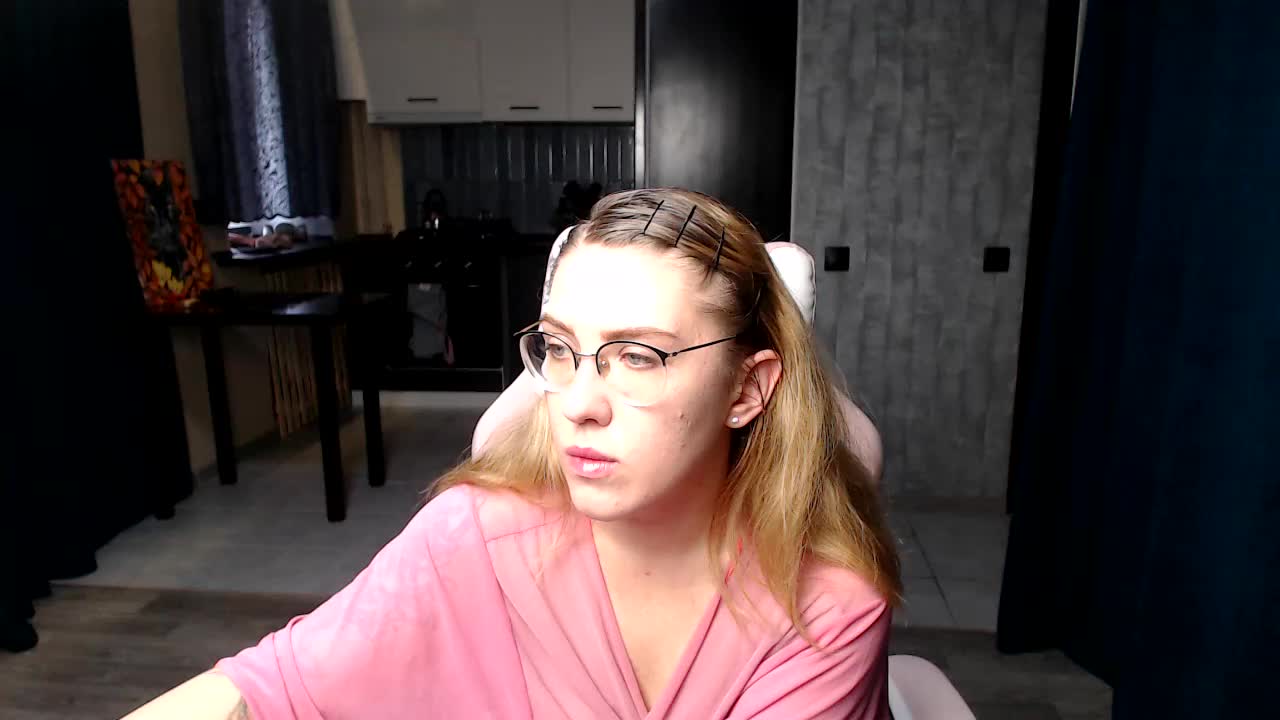 Regimasmile Live Sex December 14, 2025