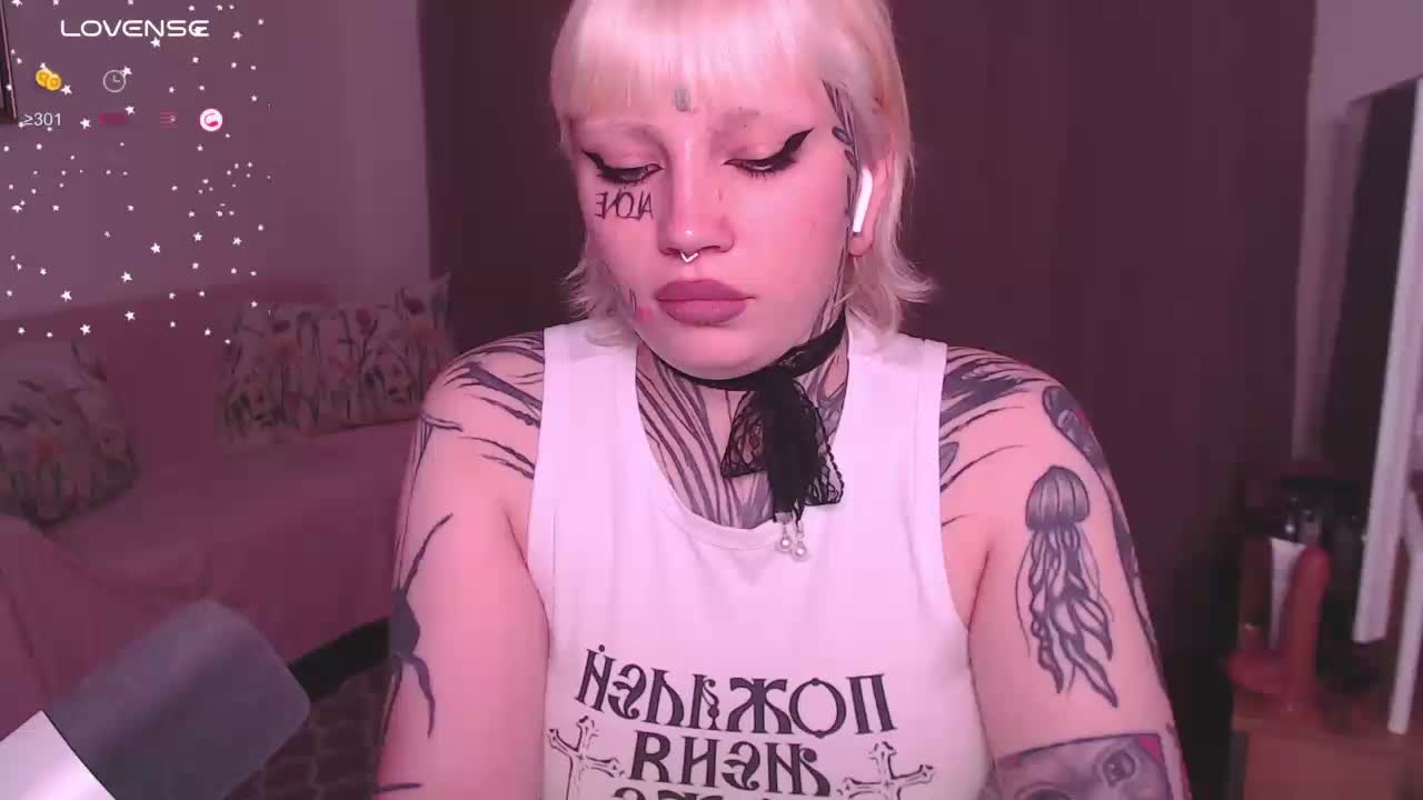 tradishka Live Sex December 14, 2025