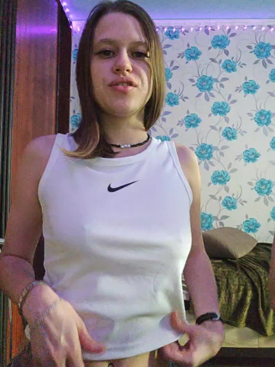 MsEva927 Live Sex December 17, 2025