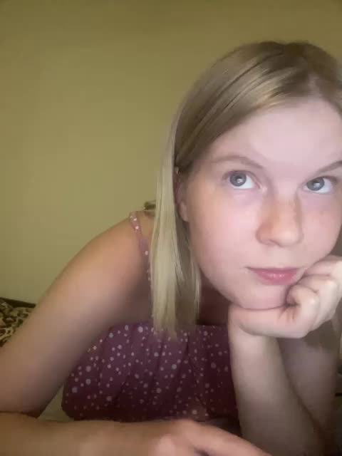 Amelia2004 Live Sex December 13, 2025