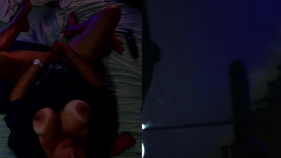 insatiablecpl333 Live Sex December 14, 2025