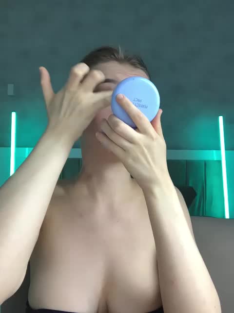 -Nezukoo- Live Sex December 19, 2025