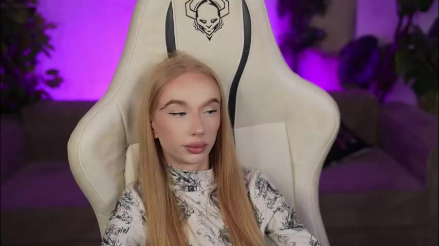 kira0541 Live Sex December 18, 2025