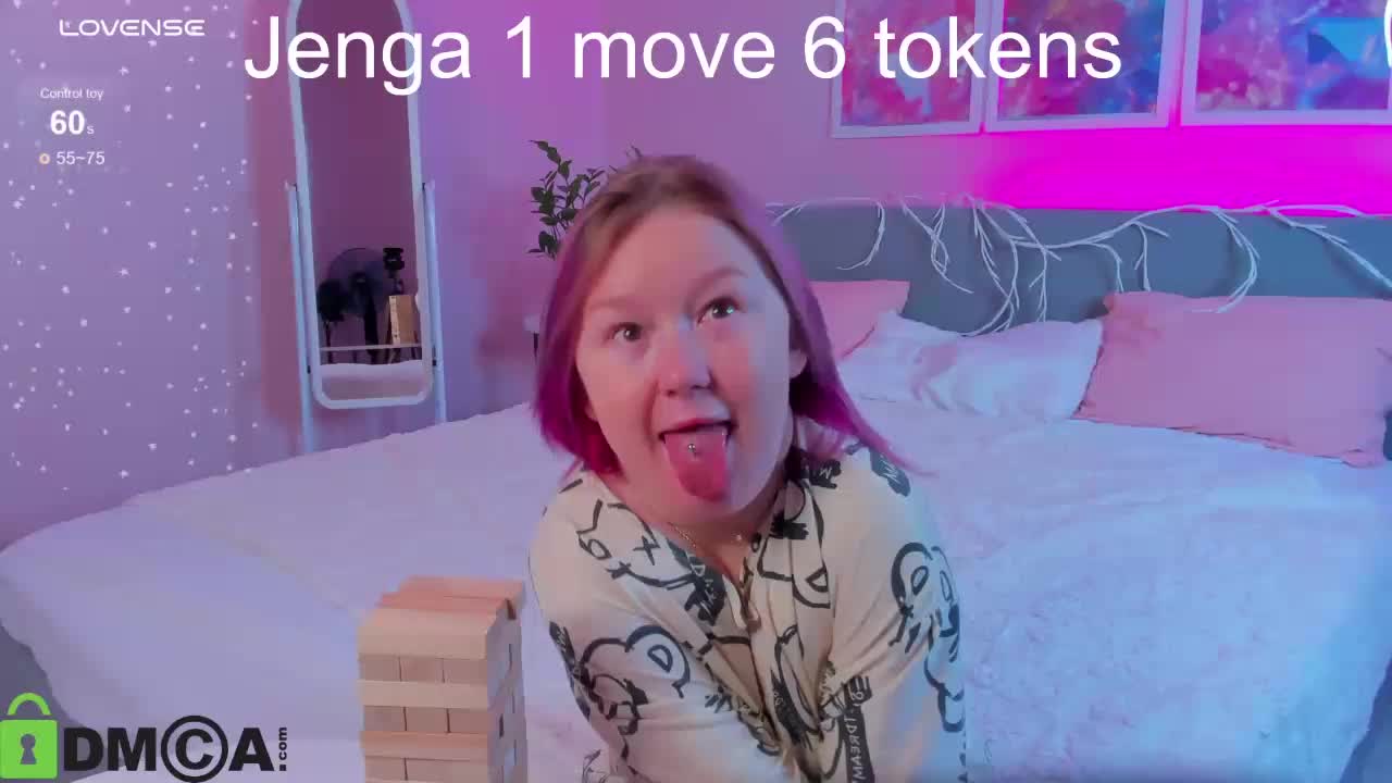 Sara-Moor Live Sex December 17, 2025