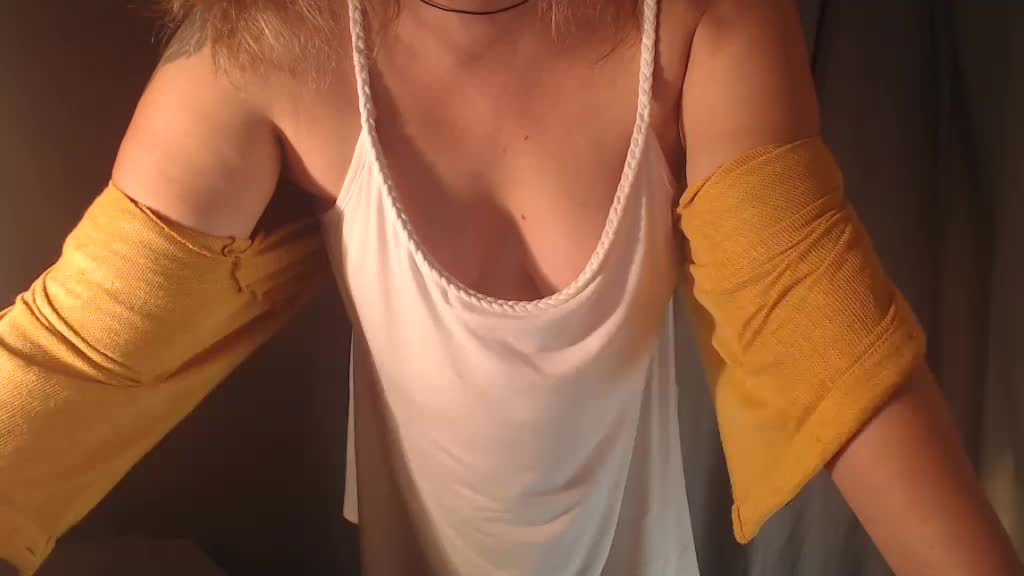 1BECHA1 Live Sex December 19, 2025