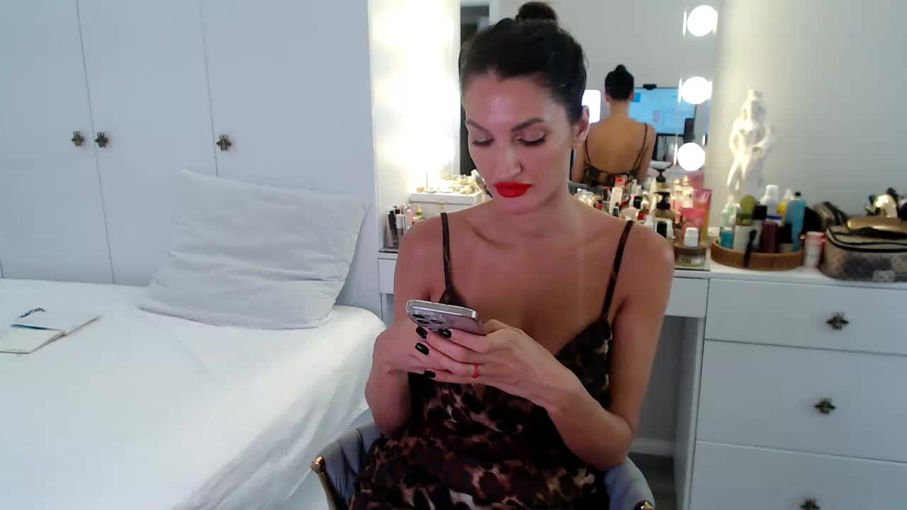 SilkenMuse Live Sex December 14, 2025