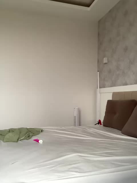 -Nezukoo- Live Sex December 19, 2025