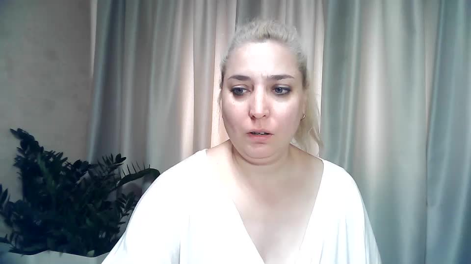 KickaIricka Live Sex December 14, 2025