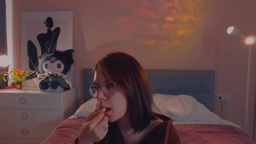 Mia_Luw Live Sex December 15, 2025