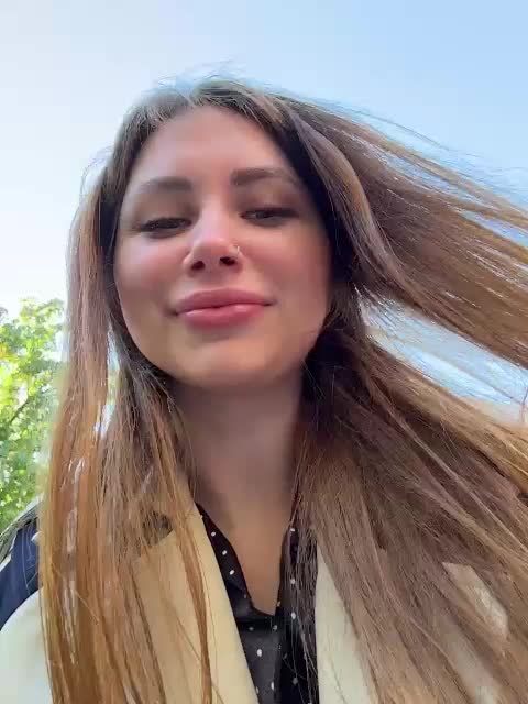 Girls-Leia Live Sex December 13, 2025