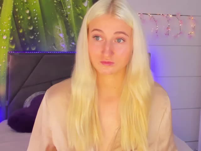 HollyTaillor Live Sex December 18, 2025